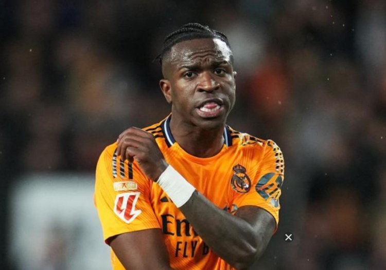 世體：維尼修斯至少會(huì)被禁賽四場(chǎng)，將錯(cuò)過西超杯的比賽