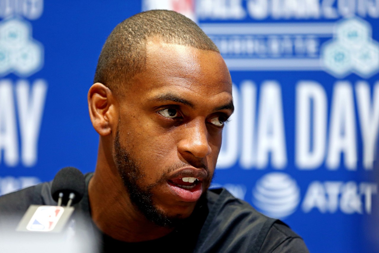 米德?tīng)栴D:過(guò)去幾周發(fā)生太多事 我在奇才首秀就對(duì)雄鹿有點(diǎn)奇怪