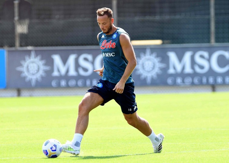 拉赫馬尼：現(xiàn)在談意甲奪冠為時尚早，賽季剛過半&有很多困難比賽