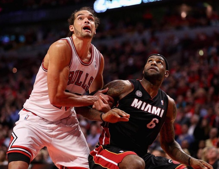 諾阿:我認為詹姆斯很傲慢 在季后賽里輸給他5次并不有趣