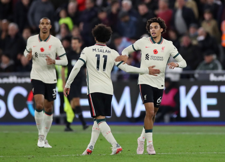 薩拉赫：我跟阿扎爾是老友了，羅伯遜比阿諾德話多