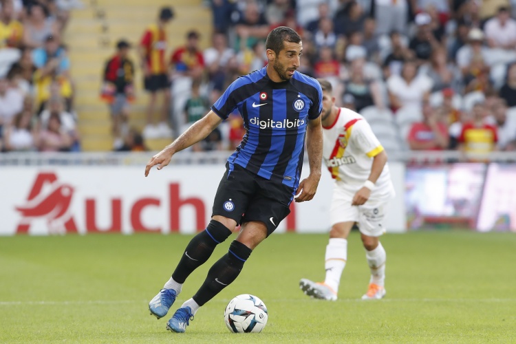 意媒:恰20不會(huì)出戰(zhàn)威尼斯 姆希塔良訓(xùn)練時(shí)感覺(jué)疲勞將接受評(píng)估