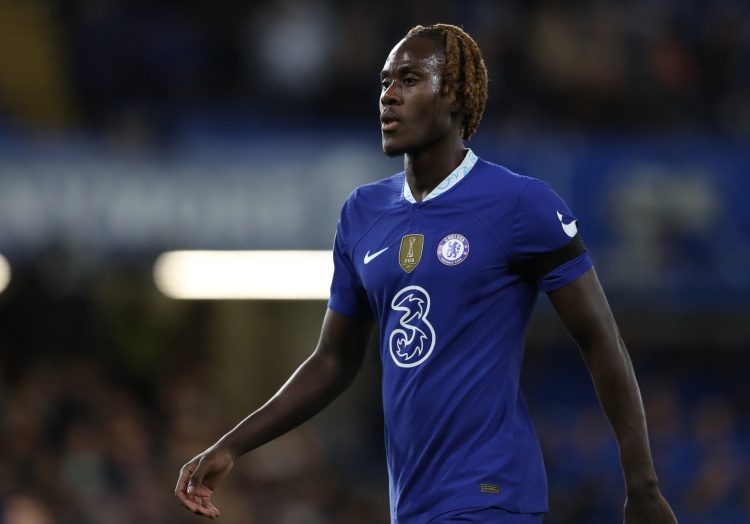 TA：查洛巴的租借合同沒有終止條款，切爾西本月無法將他召回