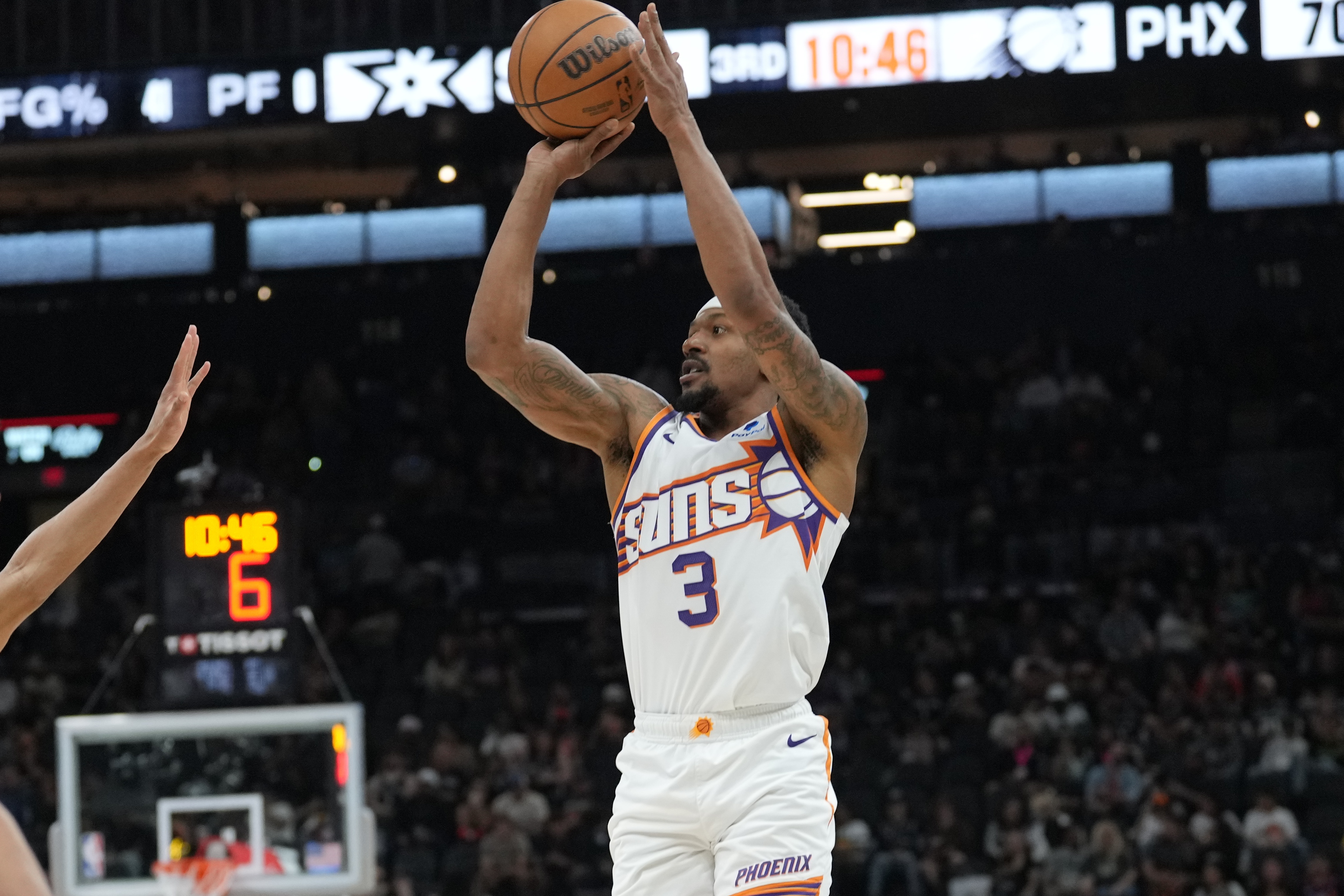 美記:太陽讓比爾替補(bǔ) 只是想激發(fā)他微波爐得分手的屬性