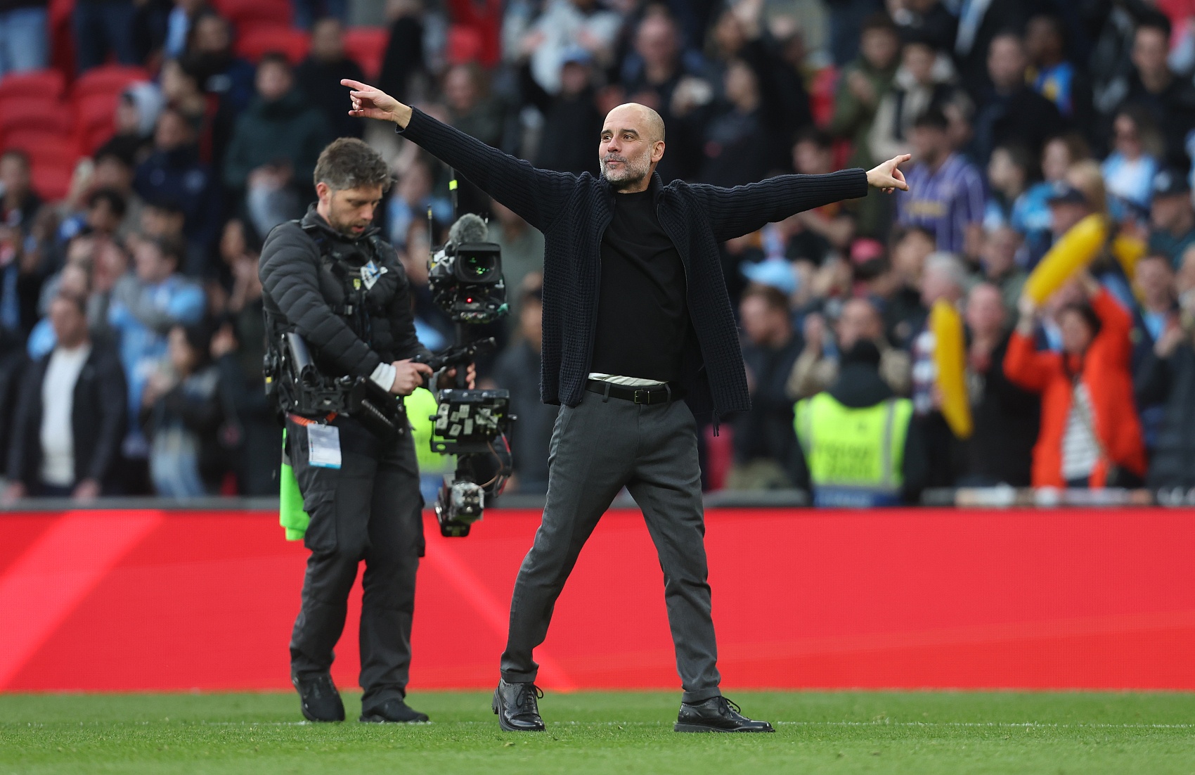 黃健翔談曼城兩連勝:除對手實力弱外,自身也對戰(zhàn)術(shù)積極變化