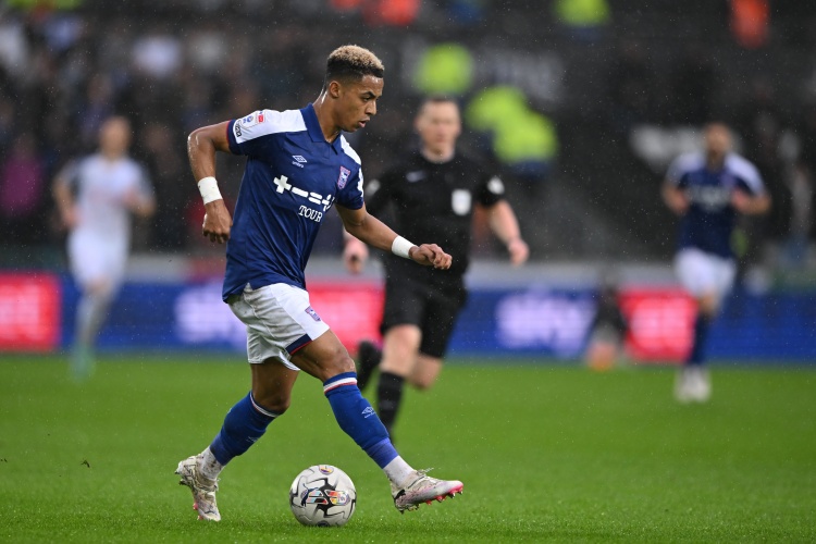 藍(lán)軍舊將哈欽森：感謝切爾西為我做的一切，但我想要進(jìn)球幫助球隊(duì)