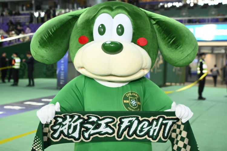 記者：浙江隊引援會充分考慮性價比 ?？?、迪拜進行兩期冬訓