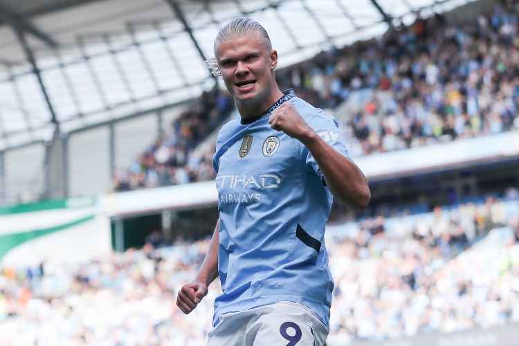 哈蘭德自加盟曼城以來在英超打進14粒頭球,同期所有球員最多