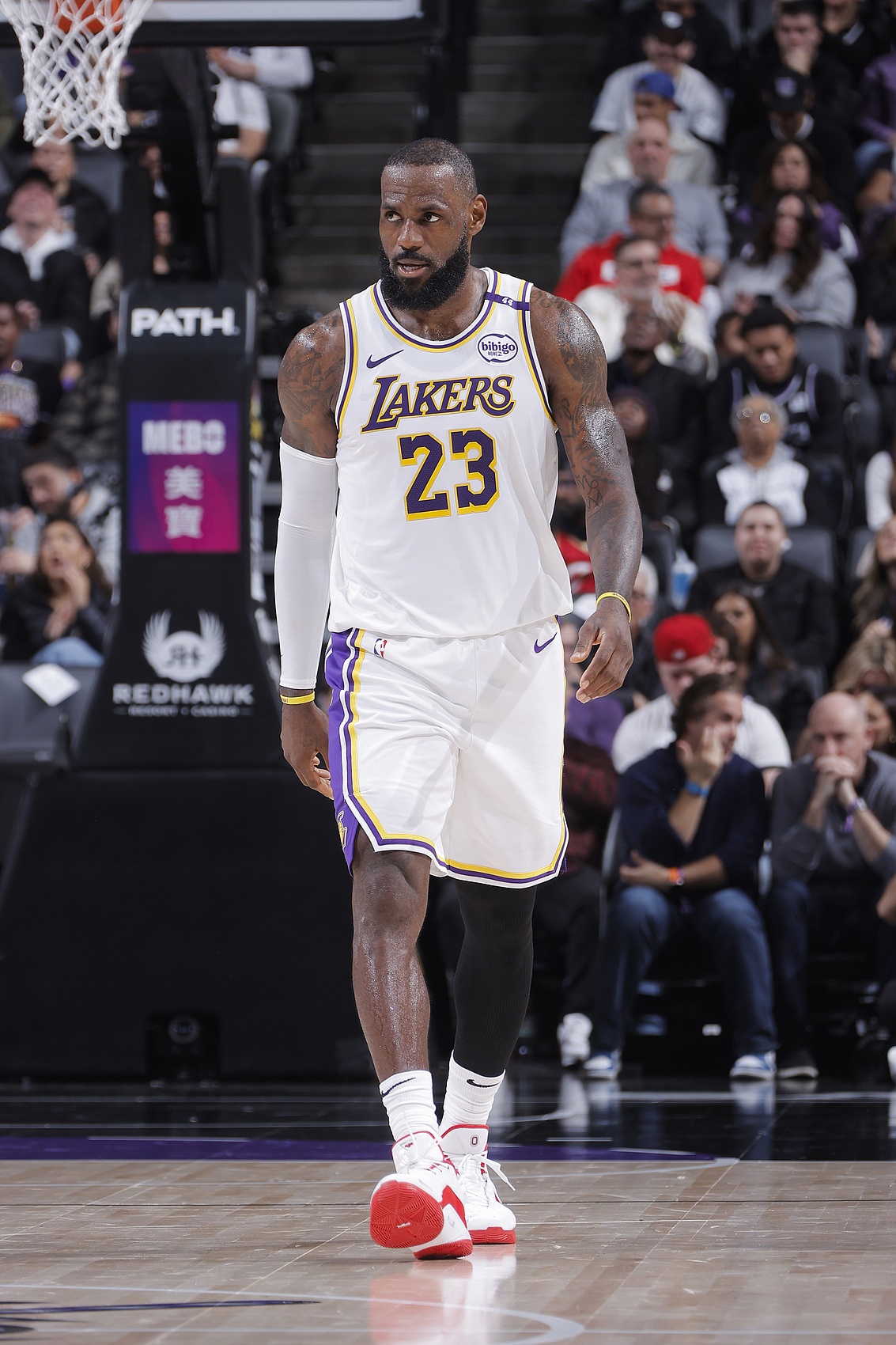 詹姆斯:湖人不是爭冠球隊 但這是好事 意味著我們還有提升空間