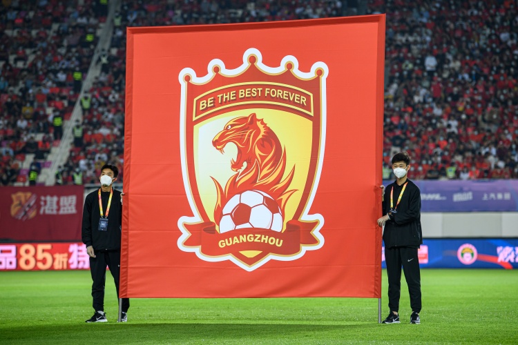 豐臻談廣州隊(duì)：他們是被別人拔管的，中國足球也損失了很多