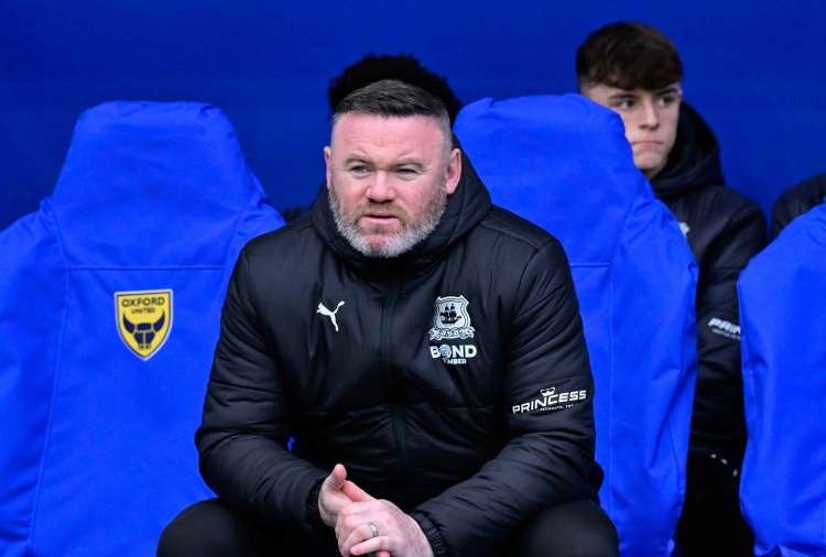 鏡報(bào):魯尼2月份在迪拜酒店開(kāi)設(shè)足球訓(xùn)練班,起步價(jià)七天7500鎊