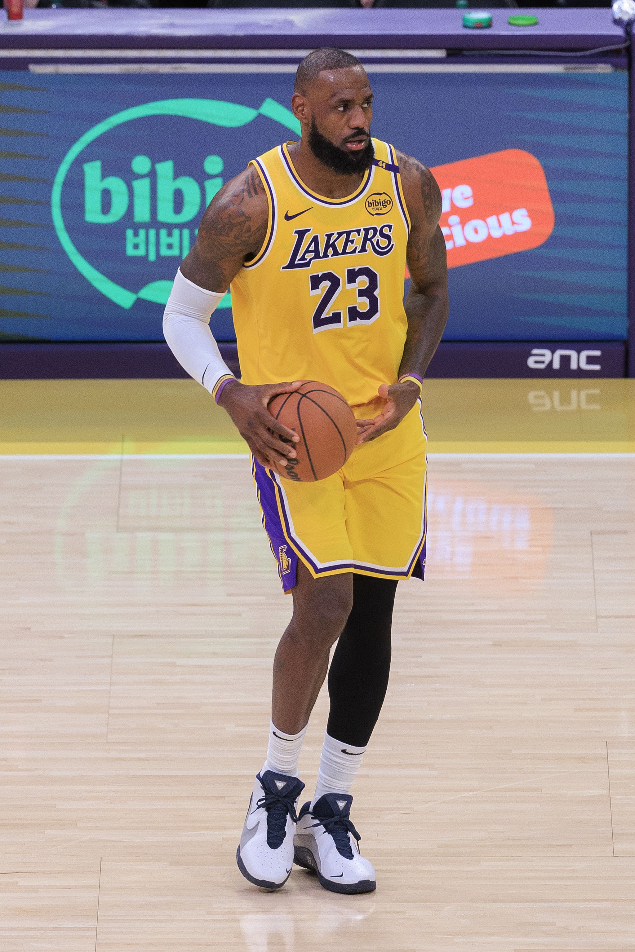 巴克利:這筆交易意味著詹姆斯在球隊(duì)里決定一切的時(shí)代結(jié)束了