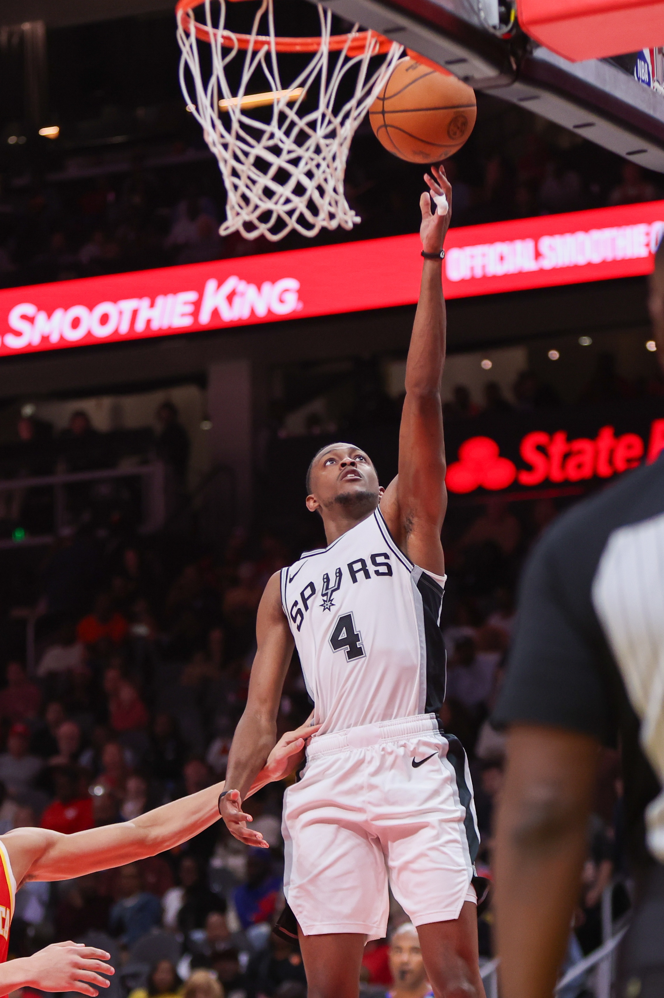 KG談?？怂梗含F(xiàn)在這么多人能指定下家？10年前同區(qū)球隊間不會交易